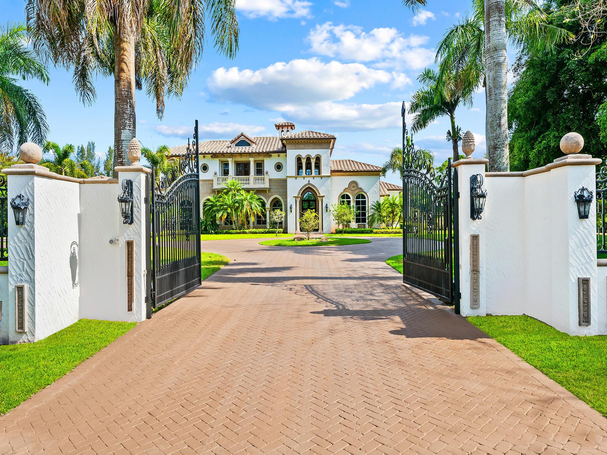8800 NW 68th Court, Parkland, FL 33067
