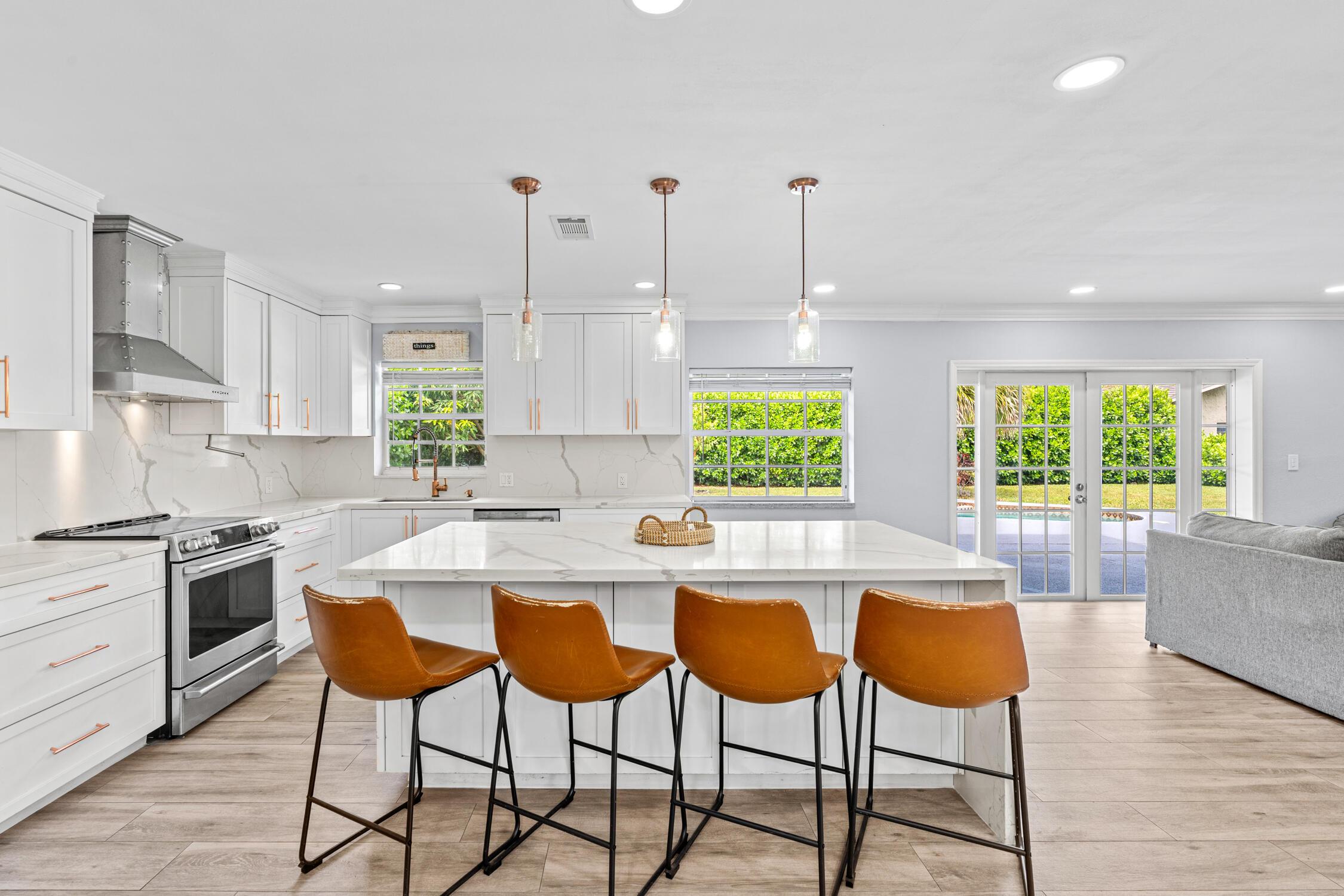 10098 Ramblewood Drive, Coral Springs, FL 33071