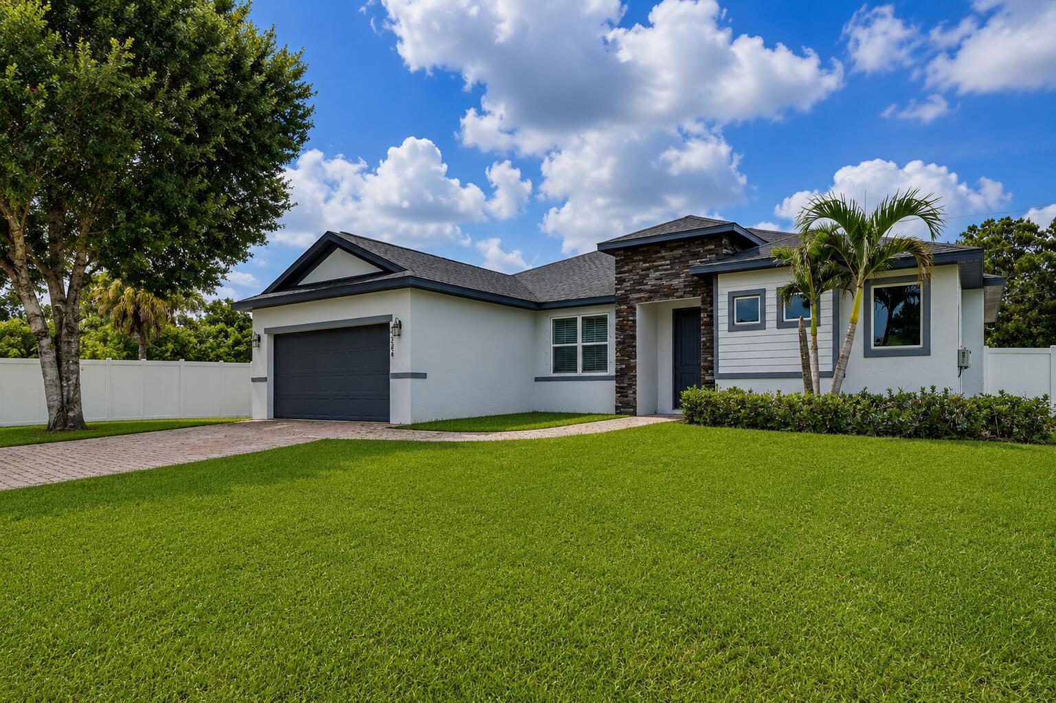 2384 SW SALMON Road, Port St. Lucie, FL 34953