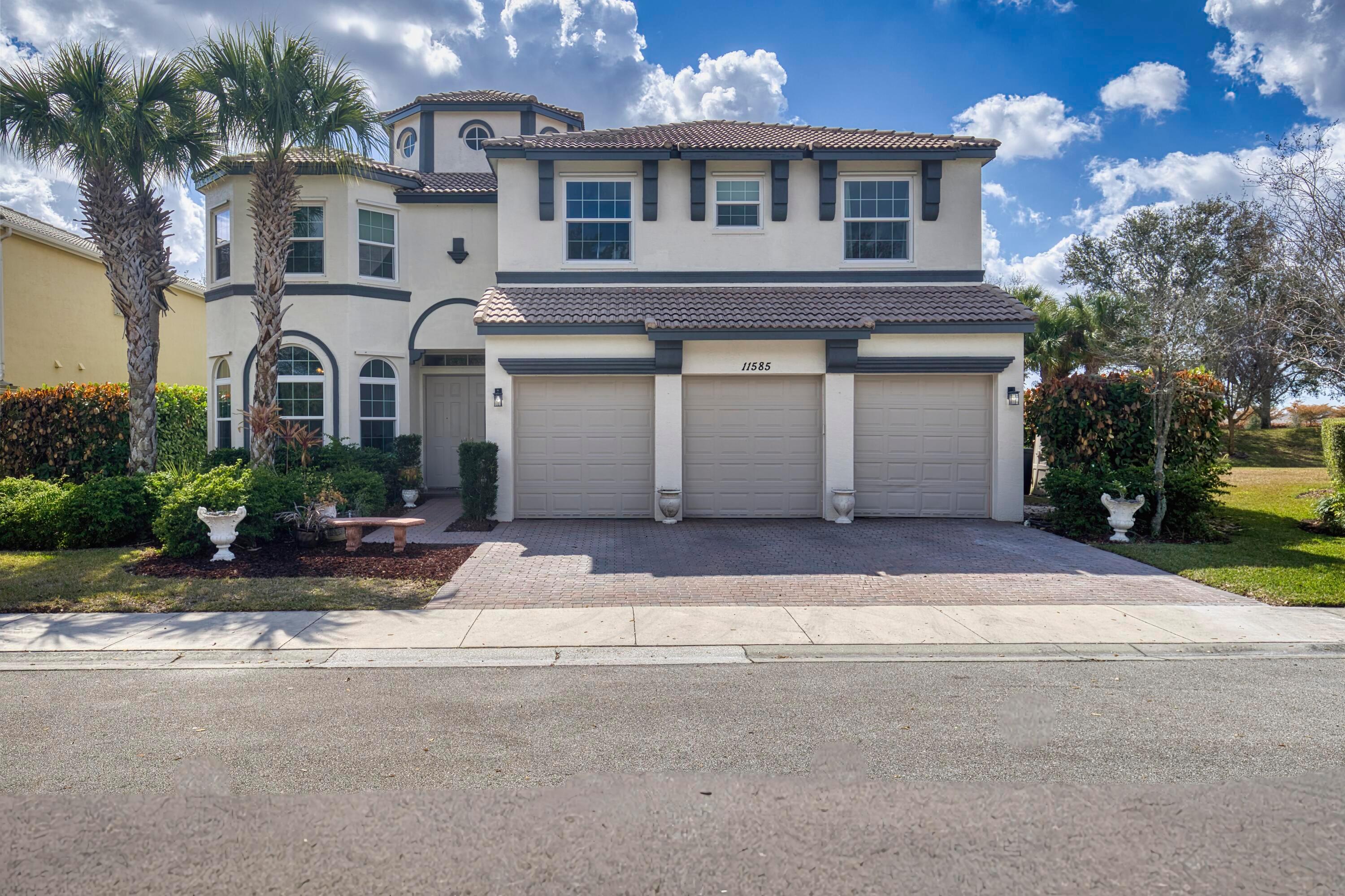 11585 SW Fieldstone Way, Port St. Lucie, FL 34987
