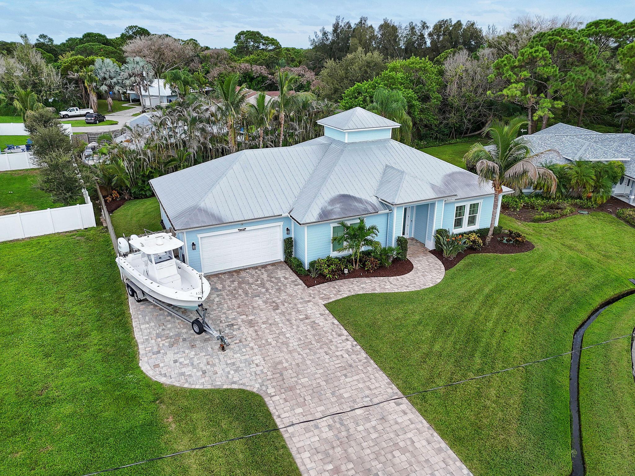 2532 SE Jason Place, Port St. Lucie, FL 34952