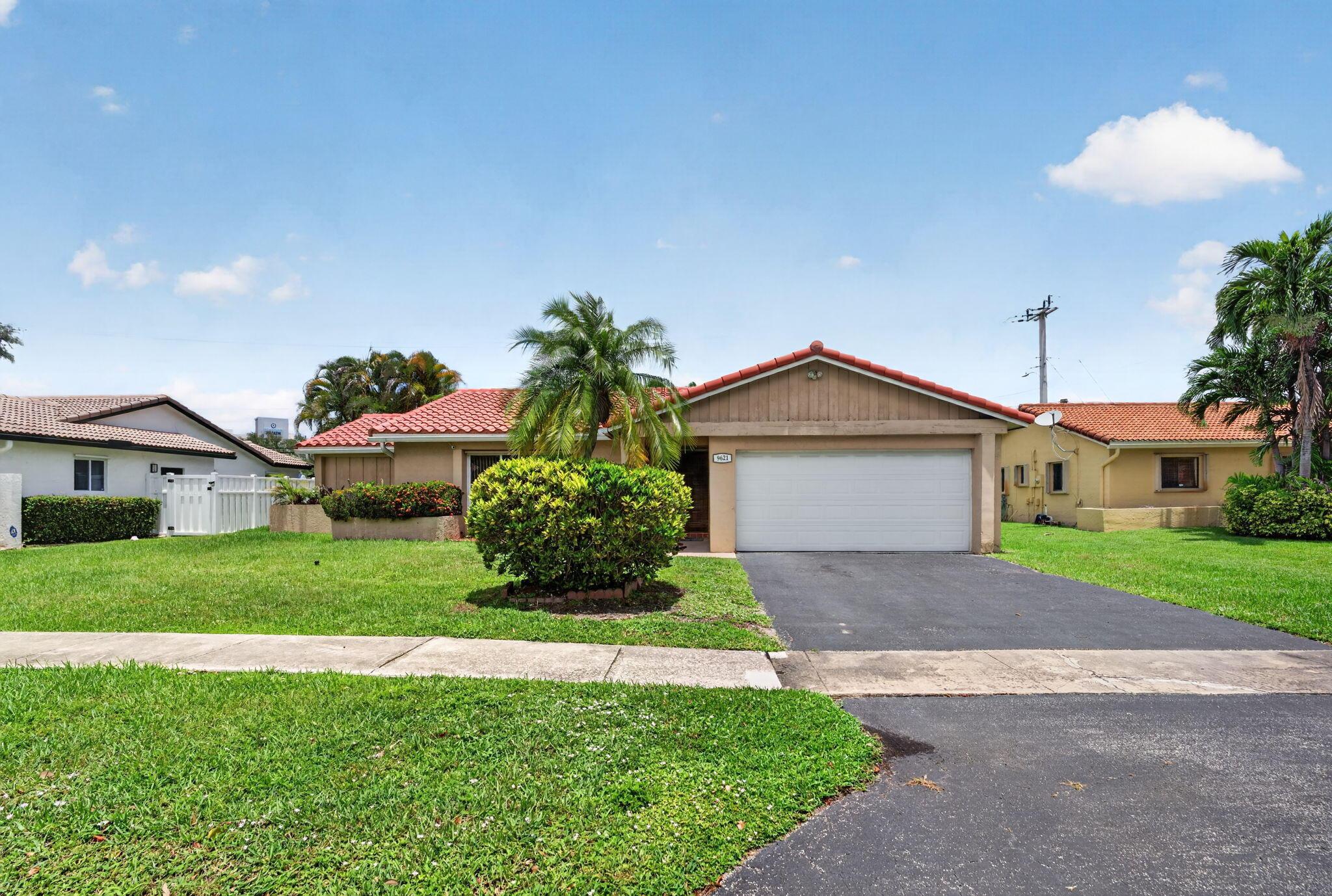 9621 NW 28th Place, Coral Springs, FL 33065