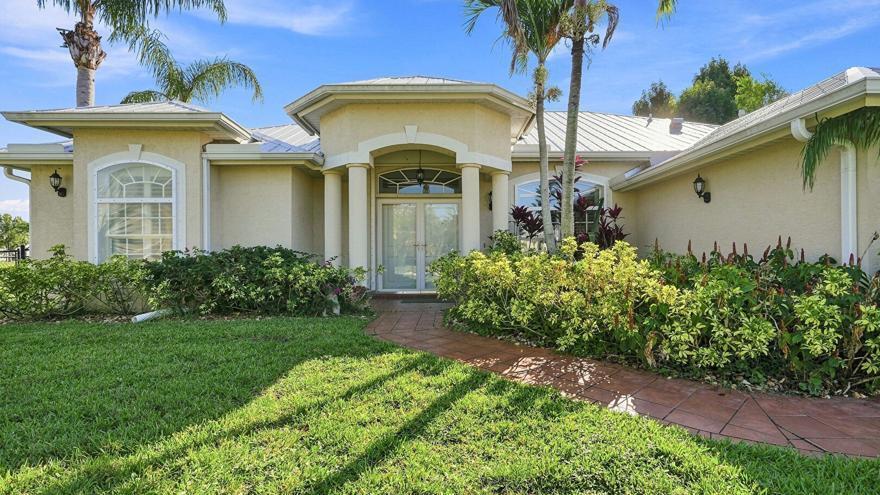 1863 SE Bowie Street, Port St. Lucie, FL 34952